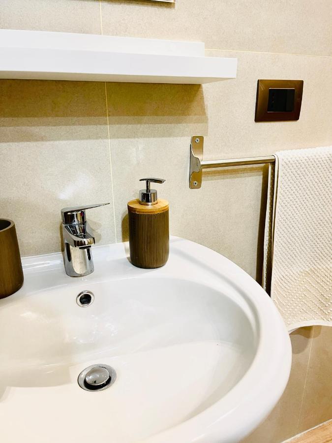 那不勒斯 Chiaia175酒店 外观 照片